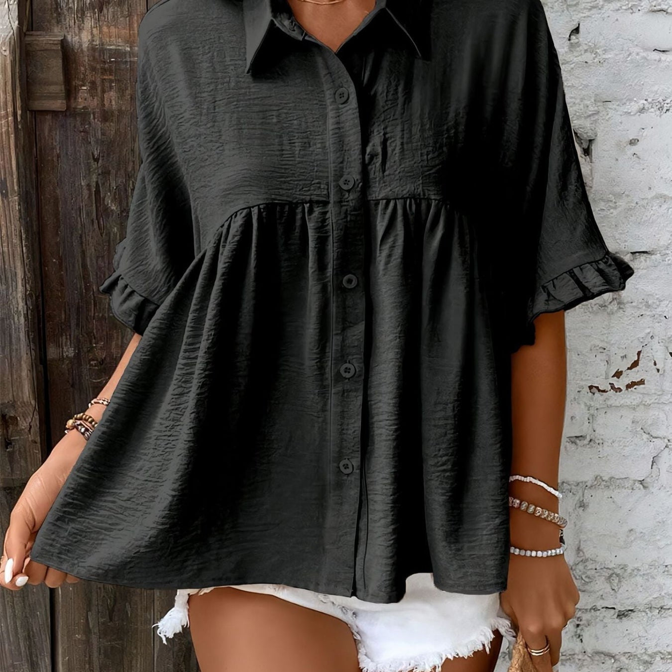 Lucie - Volná blůza s volánky a knoflíkovým zapínáním pro plnoštíhlé